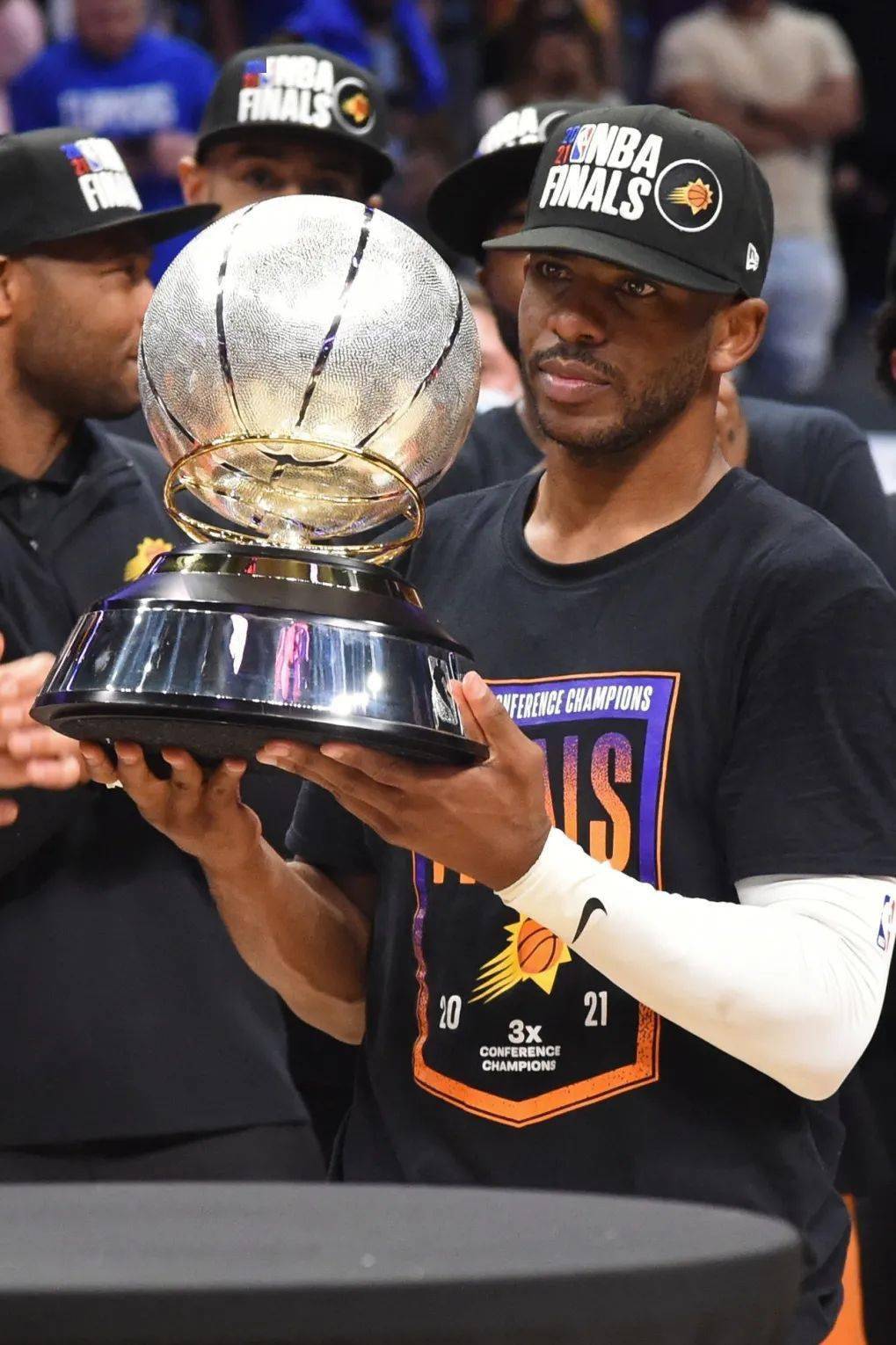 爱游戏客服-包含风云突变菲尼克斯太阳冲刺阶段战术微调,荷甲版图或变,信心回归,细节决定成败的词条