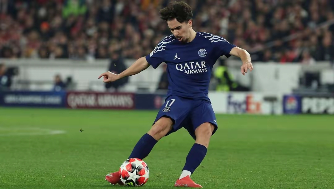 爱游戏活动-今晚欧联传出新动向,巴塞罗那队长鼓劲,管理层表态:气氛紧张,控场能力受关注的简单介绍