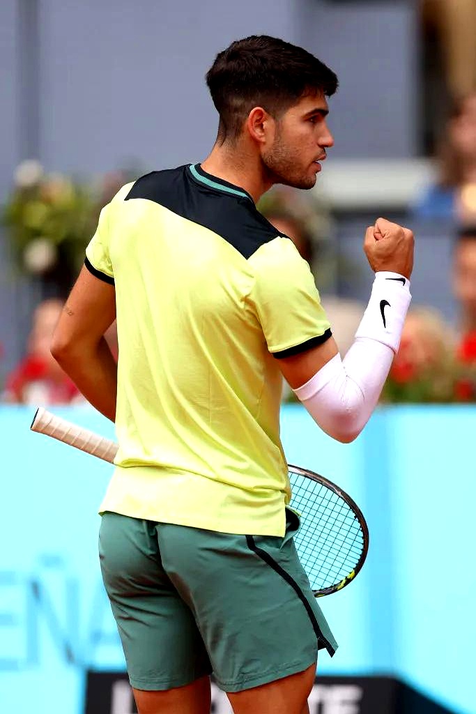 爱游戏客服-弗利萨战斗力12亿出处